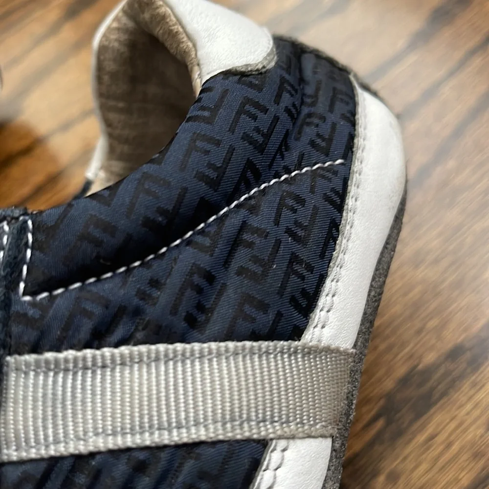 Fendi Kids Sneakers‎ Size 34